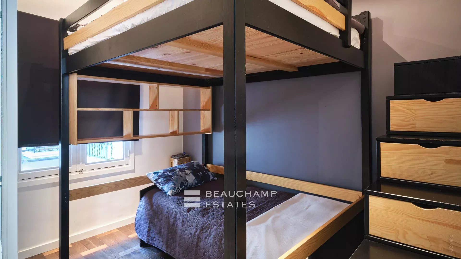 Spacious and luxurious 3 bedroom apartment – Cannes Centre Spacious and luxurious 3 bedroom apartment – Cannes Centre