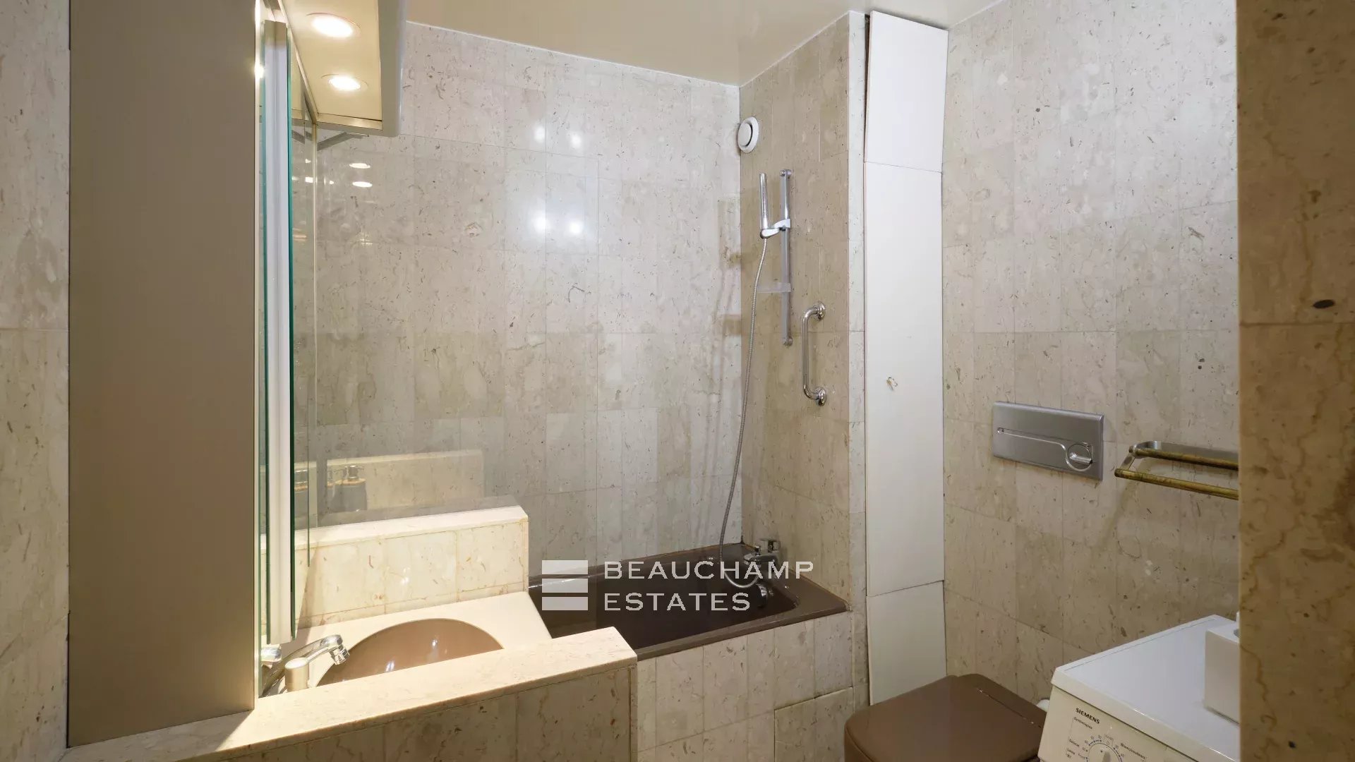 Spacious studio – Gray d’Albion Spacious studio – Gray d’Albion