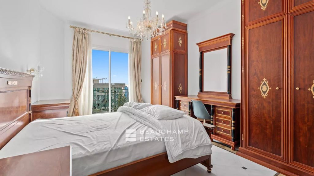 Steps from the Croisette – Spacious Apartment, Cannes, 4 Bedrooms, Bright Living & Cellar