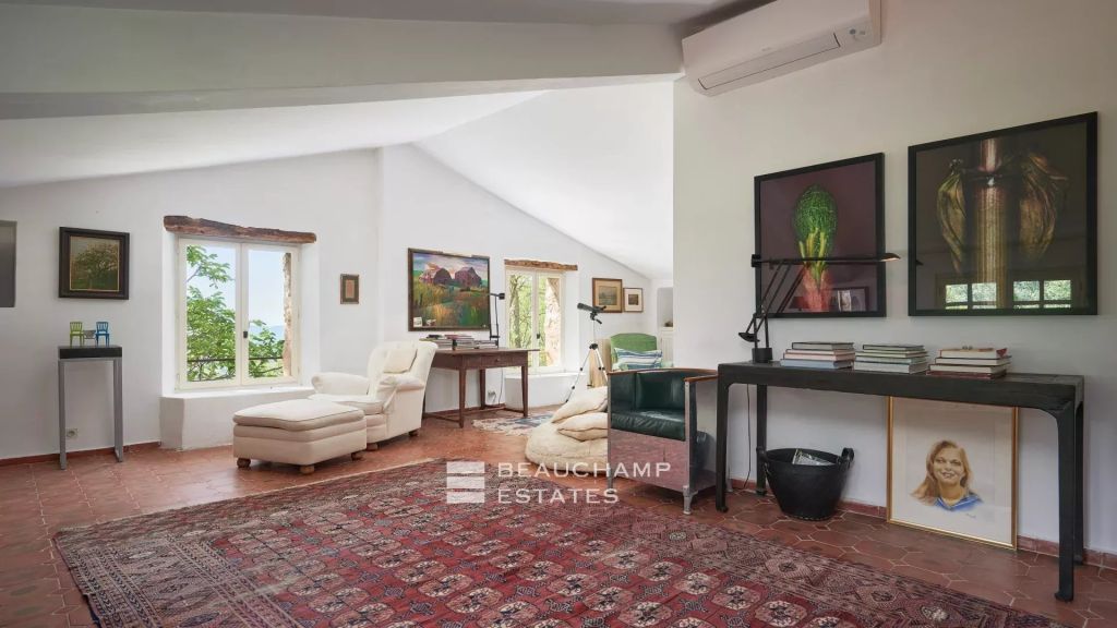 Stone Bastide with 7 Bedrooms