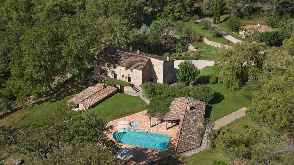Stone Bastide with 7 Bedrooms