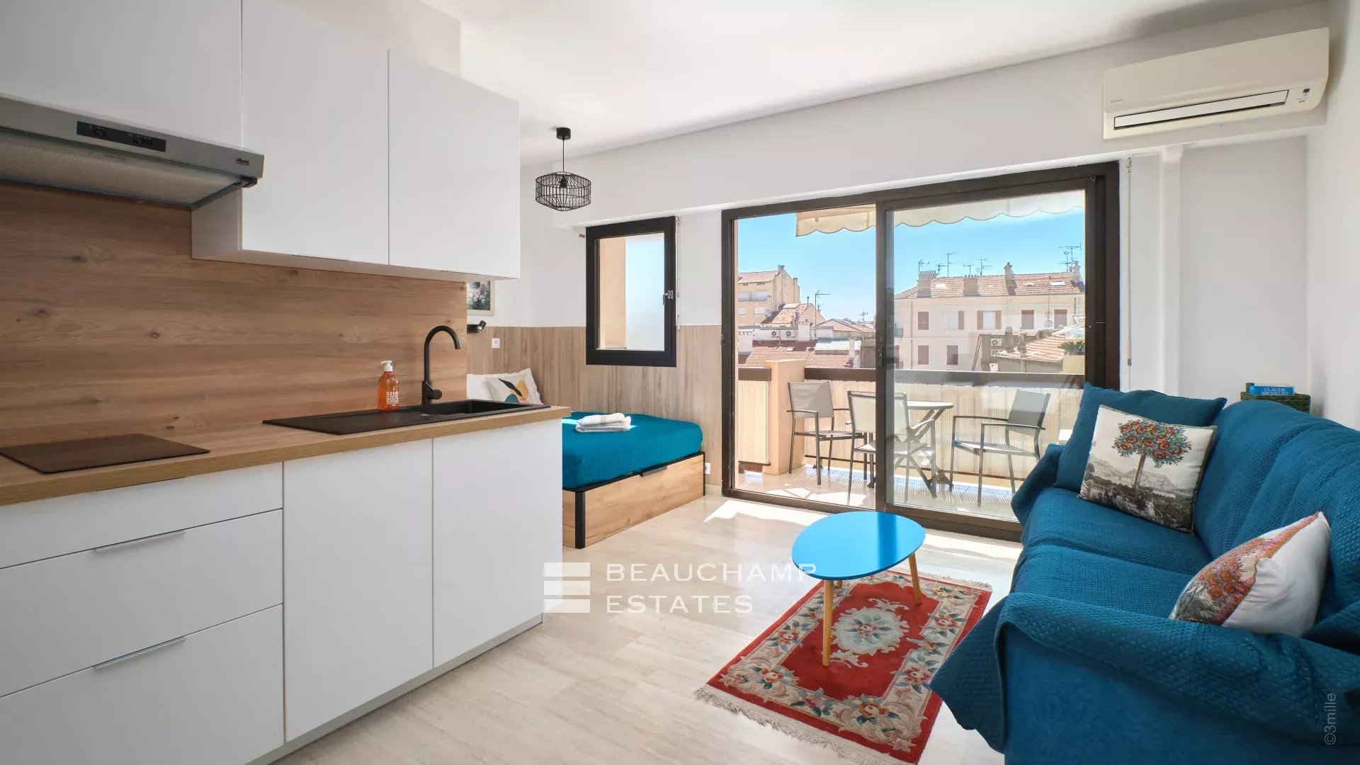 Studio with separate bedroom and terrace – Cannes near Palais Studio with separate bedroom and terrace – Cannes near Palais