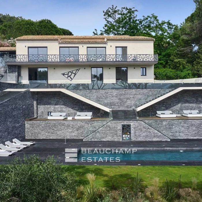 Superbe villa moderne 5 chambres au coeur de Cannes Croix des Gardes