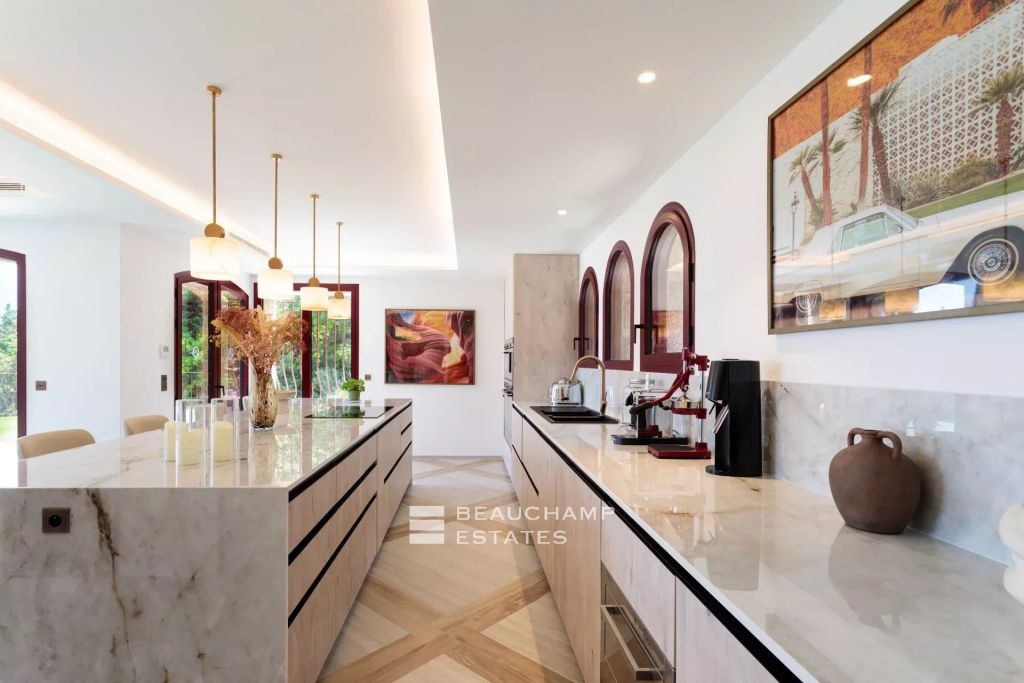 Stunning 5-Bedroom Villa with Private Sea Access