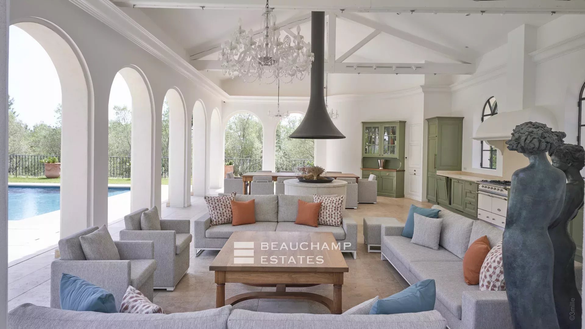 Somptueux château avec immense domaine privé à Mougins Stunning Chateau