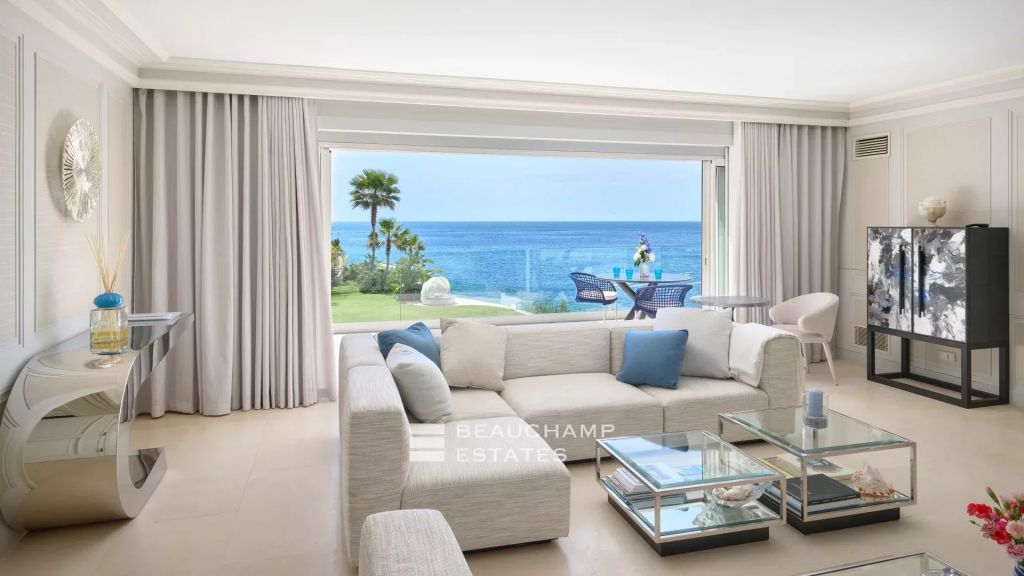 Stunning classic villa with 7 bedrooms in Saint-Jean-Cap-Ferrat – Sea View