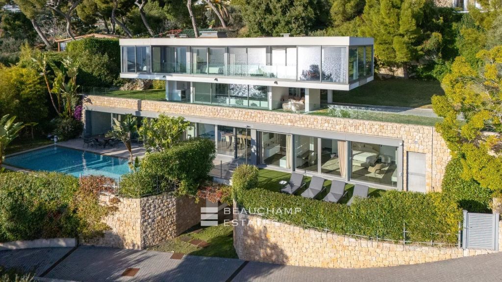 Cap D’Ail – Contemporary 5-Bedroom Villa with Infinity Pool and Panoramic Sea View