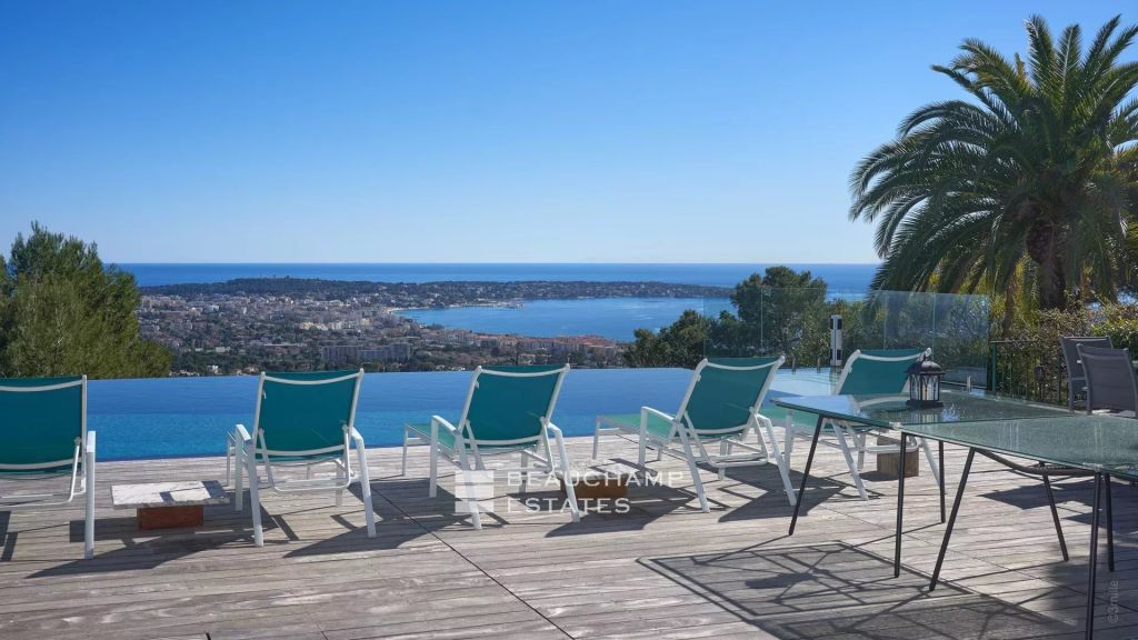 Stunning contemporary villa with 7 bedrooms and panoramic views of Cap d’Antibes