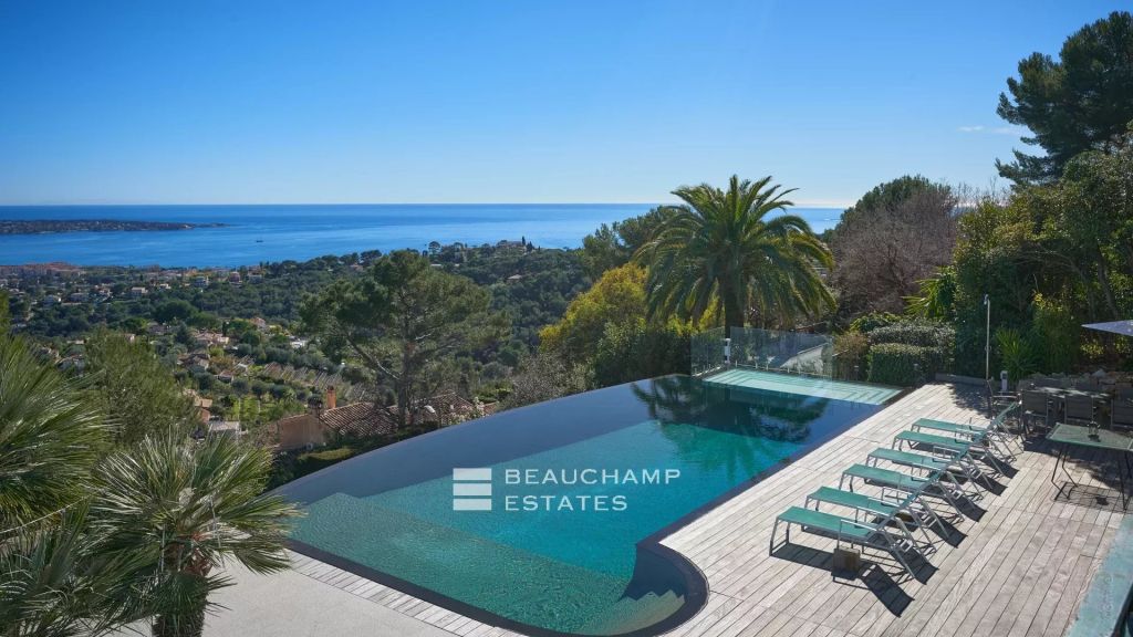 Stunning contemporary villa with 7 bedrooms and panoramic views of Cap d’Antibes