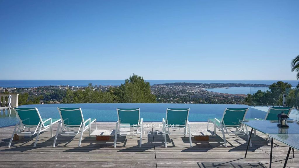 Stunning contemporary villa with 7 bedrooms and panoramic views of Cap d’Antibes