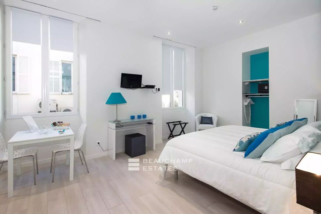Stunning modern studio near Palais des Festivals