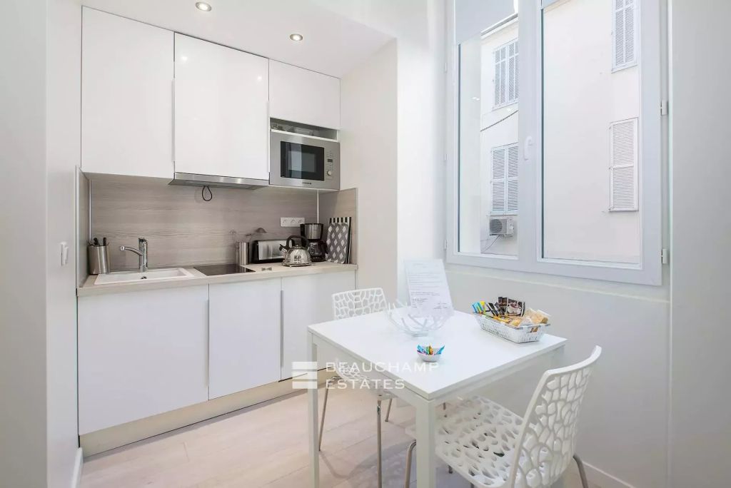 Stunning modern studio near Palais des Festivals