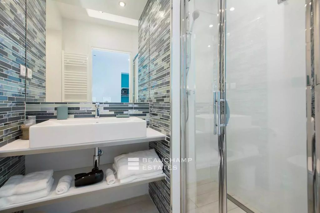 Stunning modern studio near Palais des Festivals