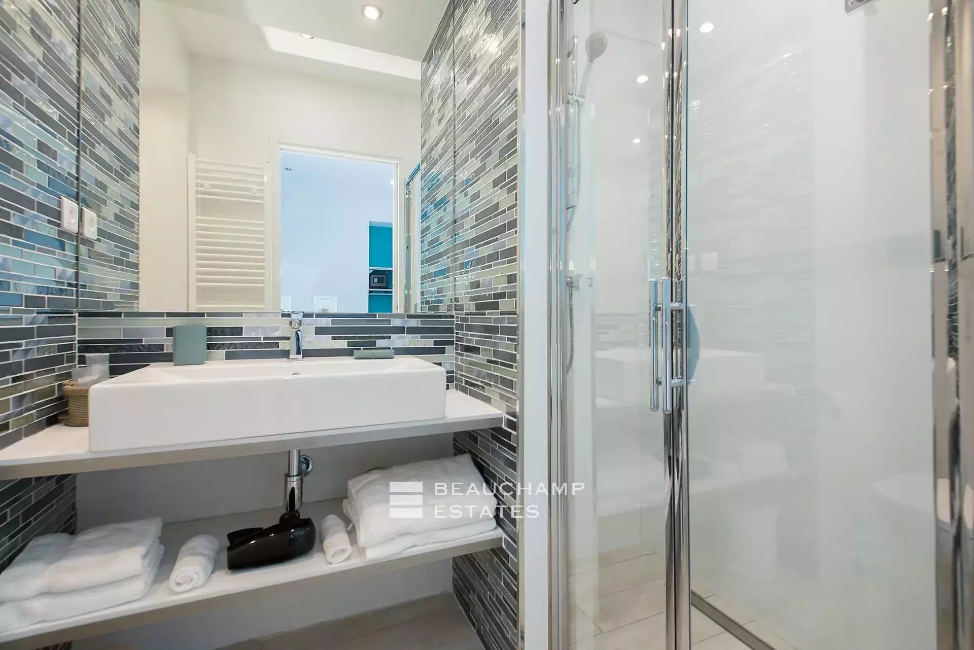 Stunning modern studio near Palais des Festivals Stunning modern studio near Palais des Festivals