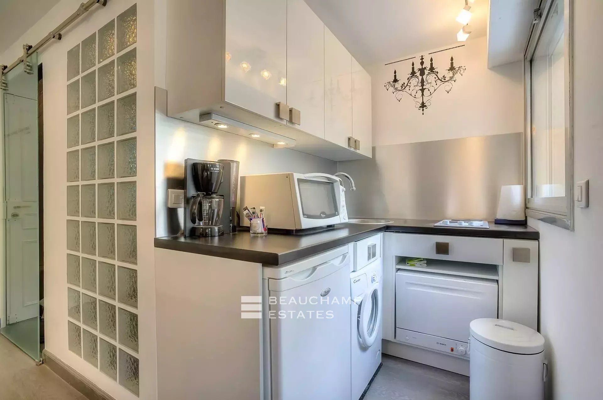 Stylish Studio in Central Cannes Stylish Studio in Central Cannes