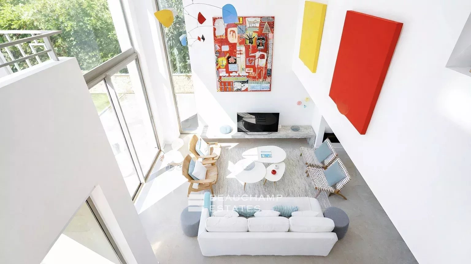 Sublime contemporary villa within walking distance of the center of Saint-Tropez Sublime contemporary villa within walking distance of the center of Saint-Tropez