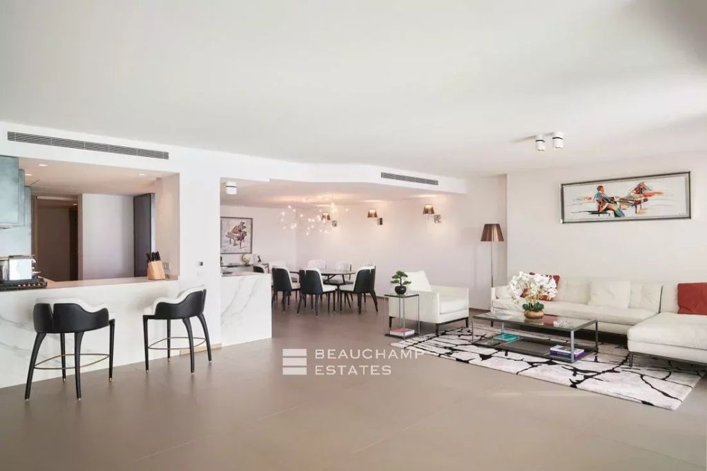 Sumptuous 4-bedroom apartment – Cannes Croisette Face Palais
