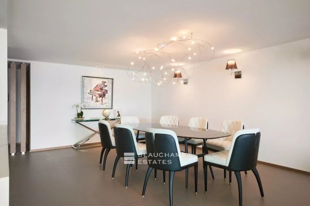 Sumptuous 4-bedroom apartment – Cannes Croisette Face Palais