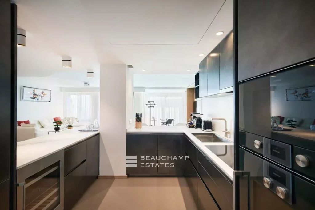 Sumptuous 4-bedroom apartment – Cannes Croisette Face Palais