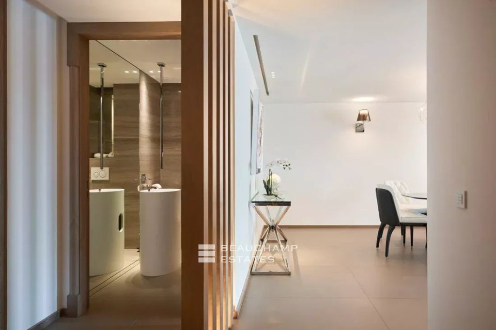 Sumptuous 4-bedroom apartment – Cannes Croisette Face Palais