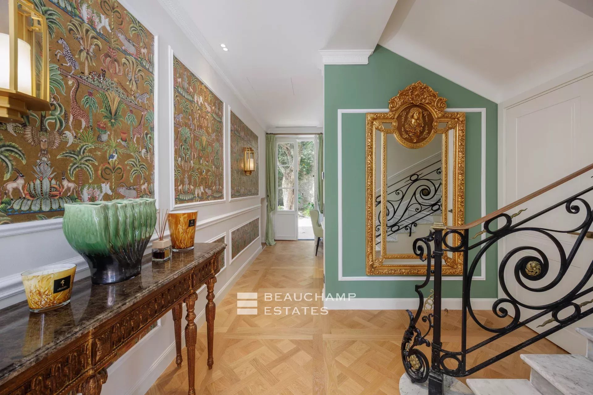 Somptueuse villa Belle Époque à Beaulieu-sur-Mer – 6 chambres, piscine, maison d’amis et sécurité absolue Sumptuous Belle Époque Villa in Beaulieu-sur-Mer 6 Bedrooms, swimming-pool, guest-house and security