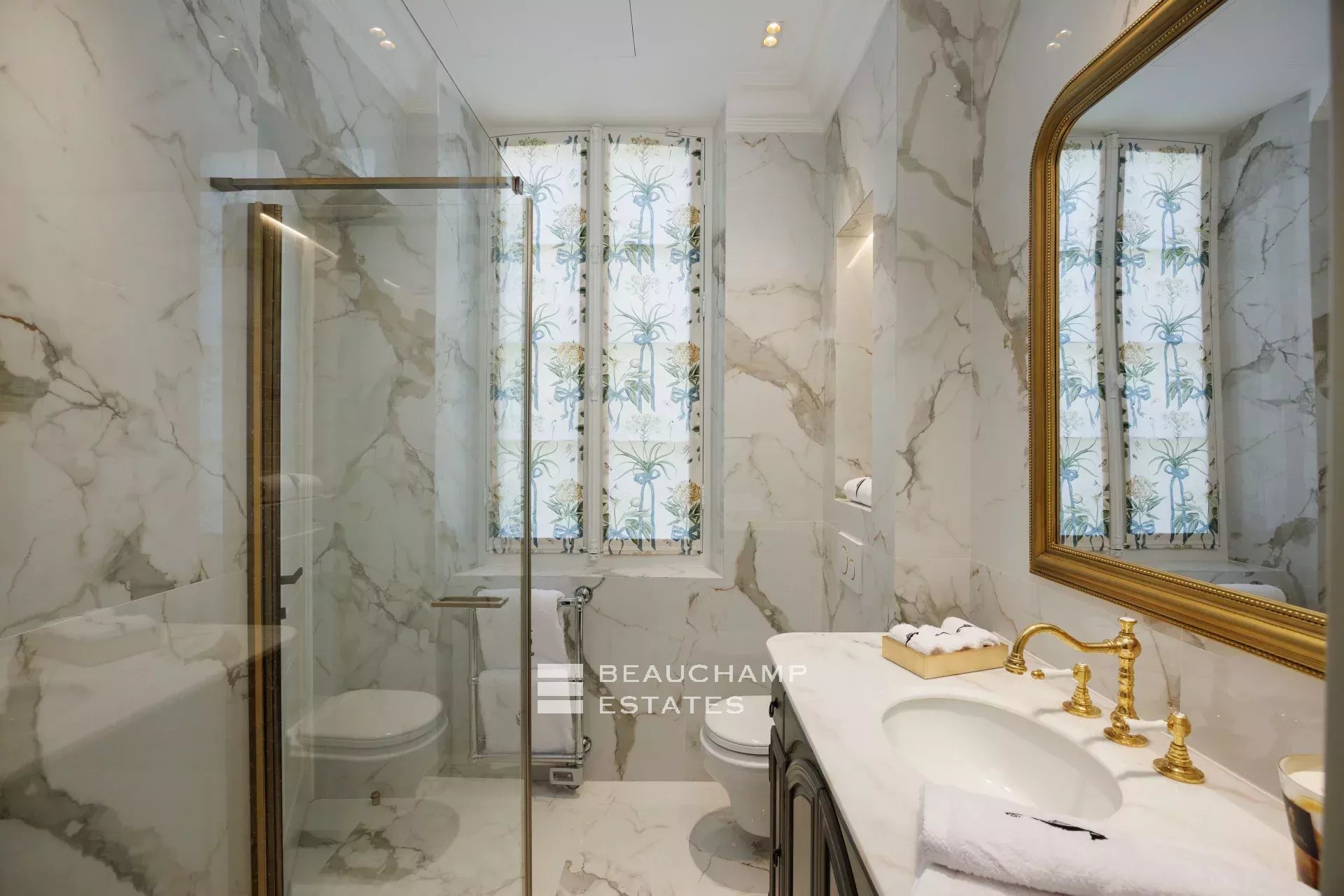 Somptueuse villa Belle Époque à Beaulieu-sur-Mer – 6 chambres, piscine, maison d’amis et sécurité absolue Sumptuous Belle Époque Villa in Beaulieu-sur-Mer 6 Bedrooms, swimming-pool, guest-house and security