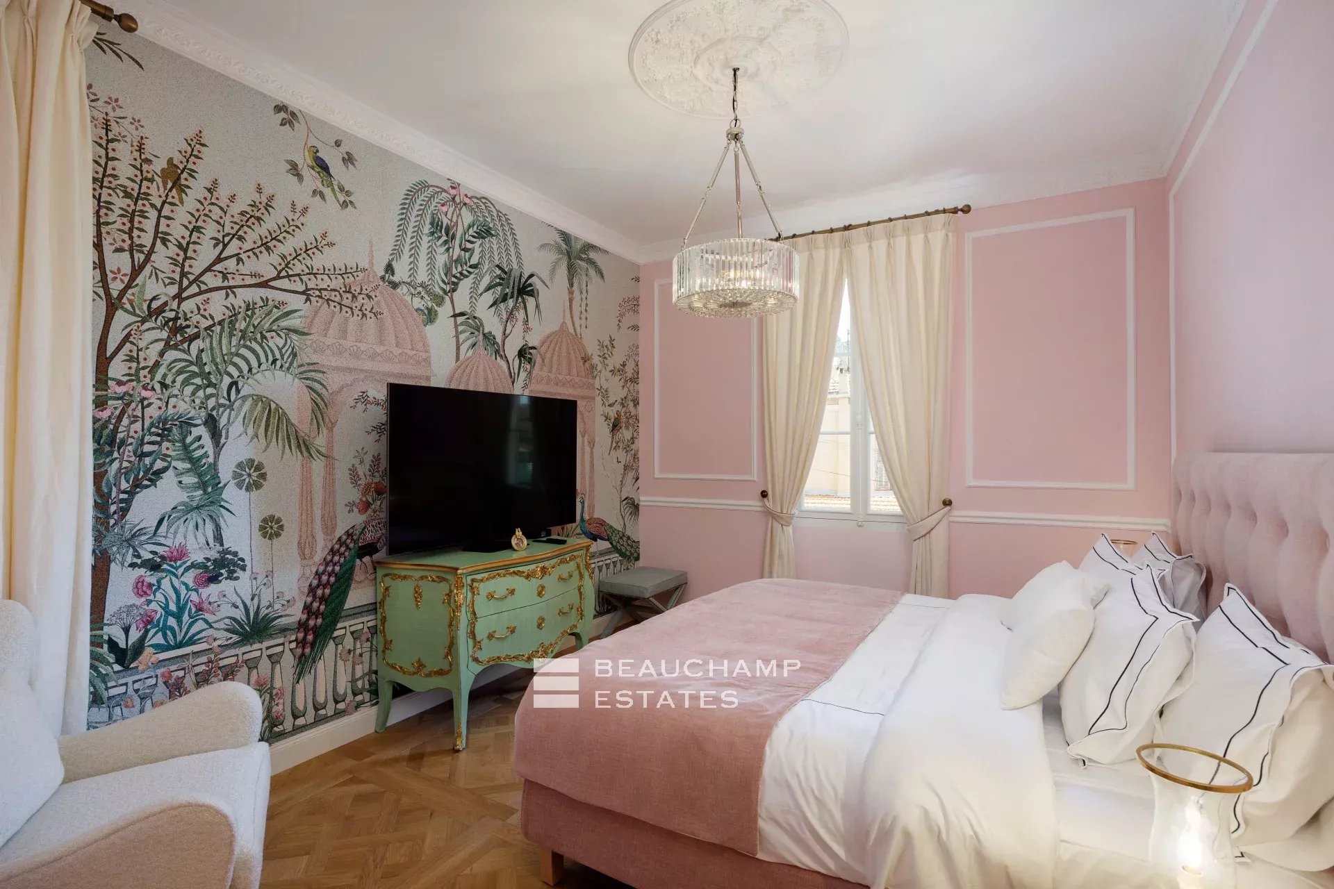 Somptueuse villa Belle Époque à Beaulieu-sur-Mer – 6 chambres, piscine, maison d’amis et sécurité absolue Sumptuous Belle Époque Villa in Beaulieu-sur-Mer 6 Bedrooms, swimming-pool, guest-house and security