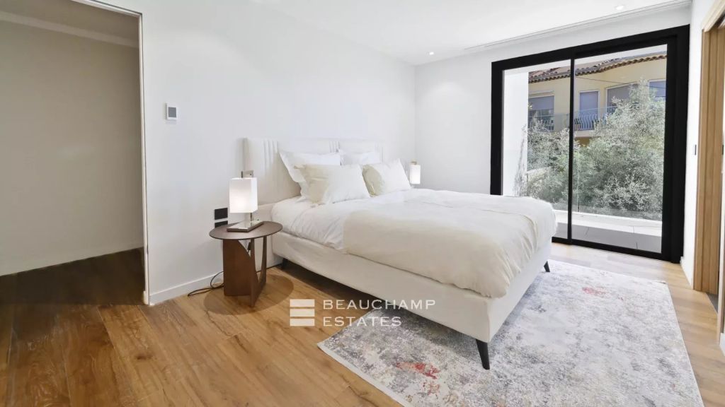 Sumptuous Roof terracce Sea View