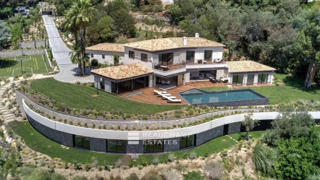 Super Cannes Hills -Stunning holiday villa with luxury services and sea views