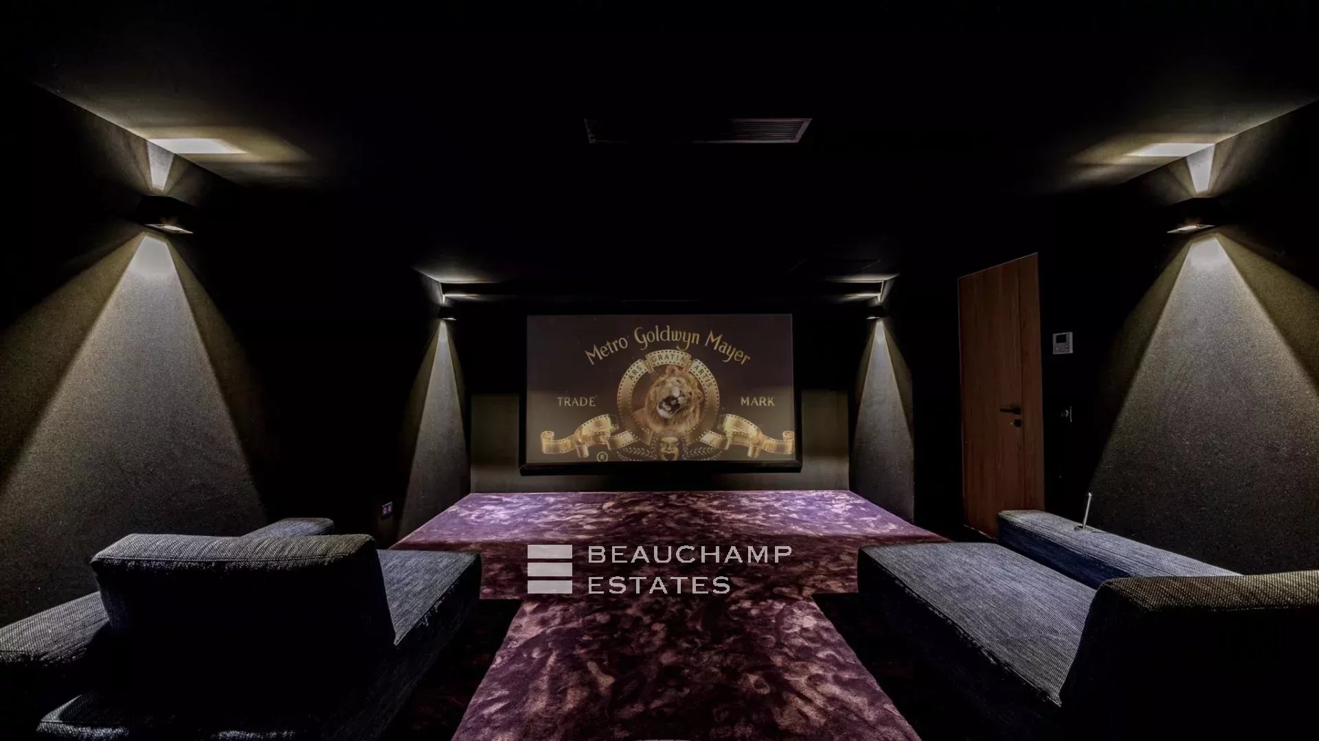 Super Cannes – Superbe villa de vacances avec prestation de luxe et vue mer Super Cannes Hills -Stunning holiday villa with luxury services and sea views