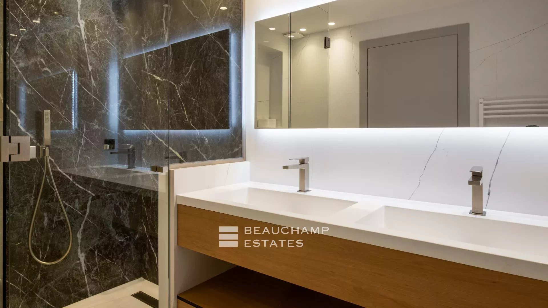 Superb 4 bedroom penthouse – Cannes Centre Superb 4 bedroom penthouse – Cannes Centre