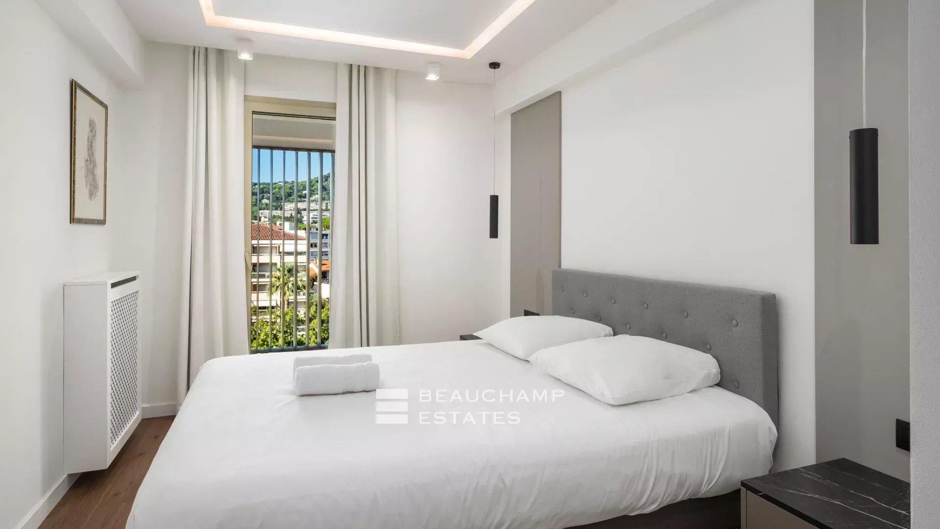 Superb 4 bedroom penthouse – Cannes Centre Superb 4 bedroom penthouse – Cannes Centre