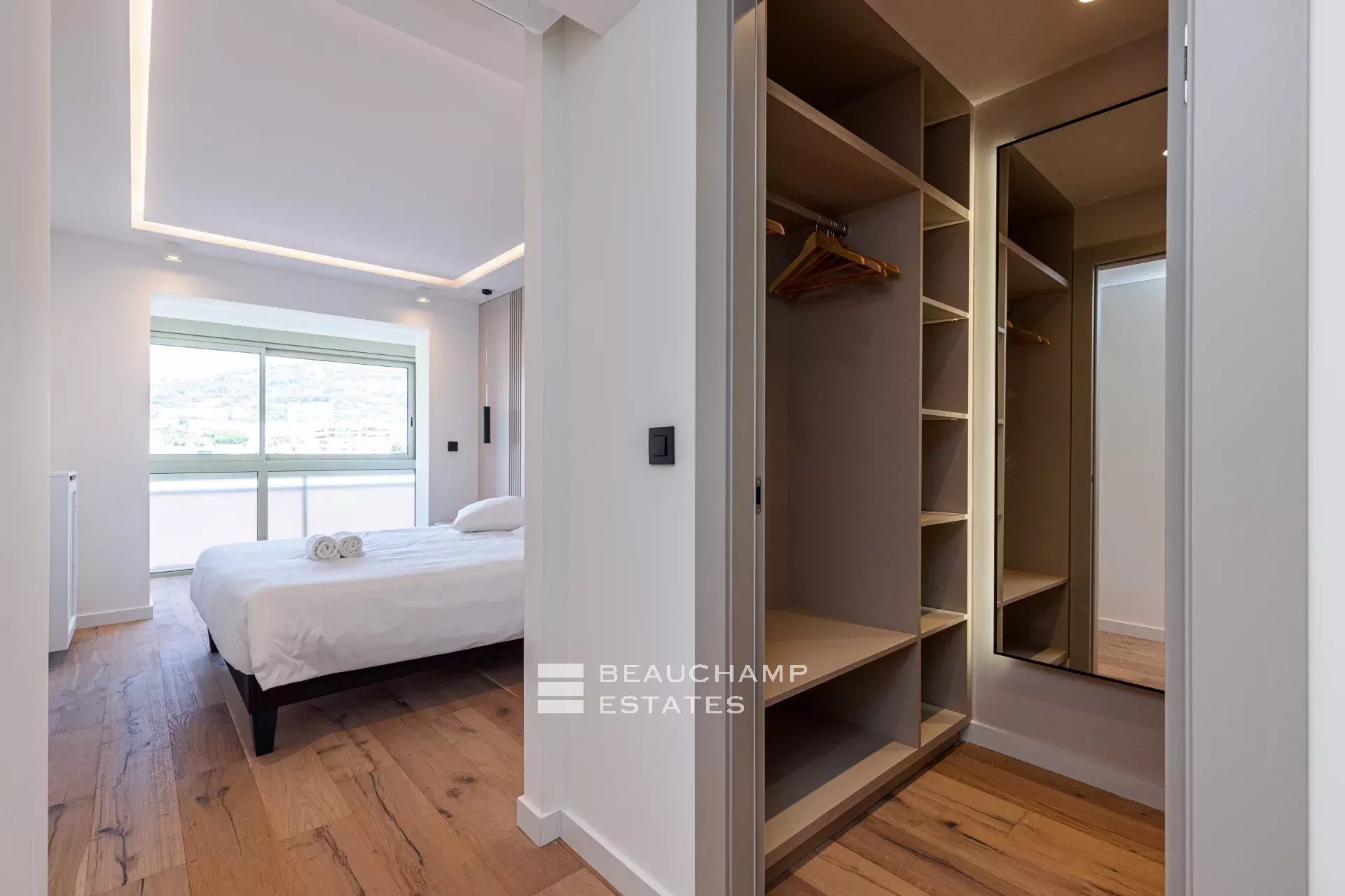 Superb 4 bedroom penthouse – Cannes Centre Superb 4 bedroom penthouse – Cannes Centre