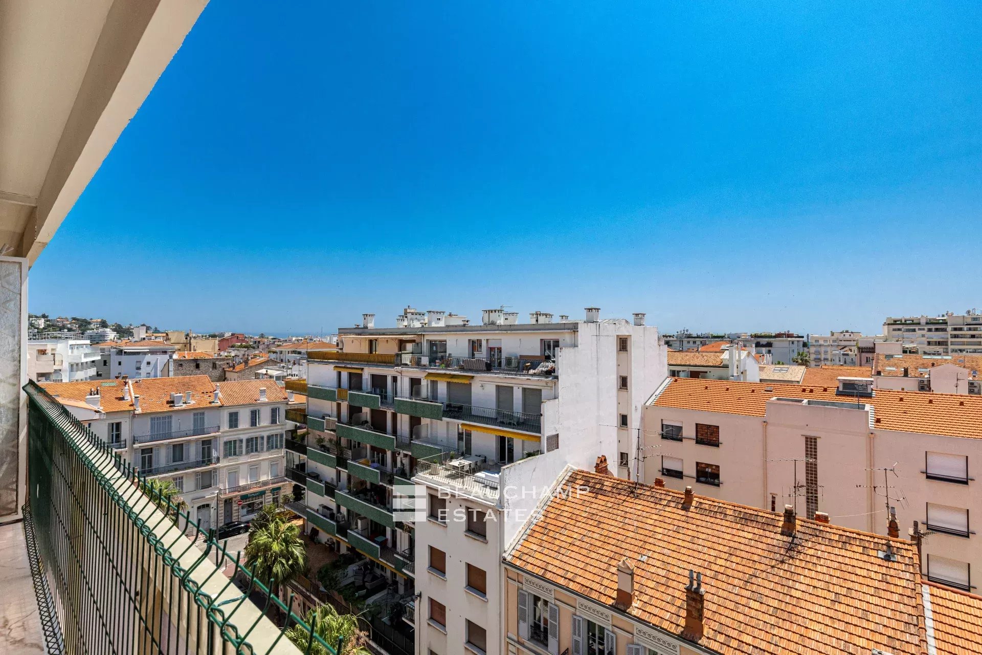Superb 4 bedroom penthouse – Cannes Centre Superb 4 bedroom penthouse – Cannes Centre