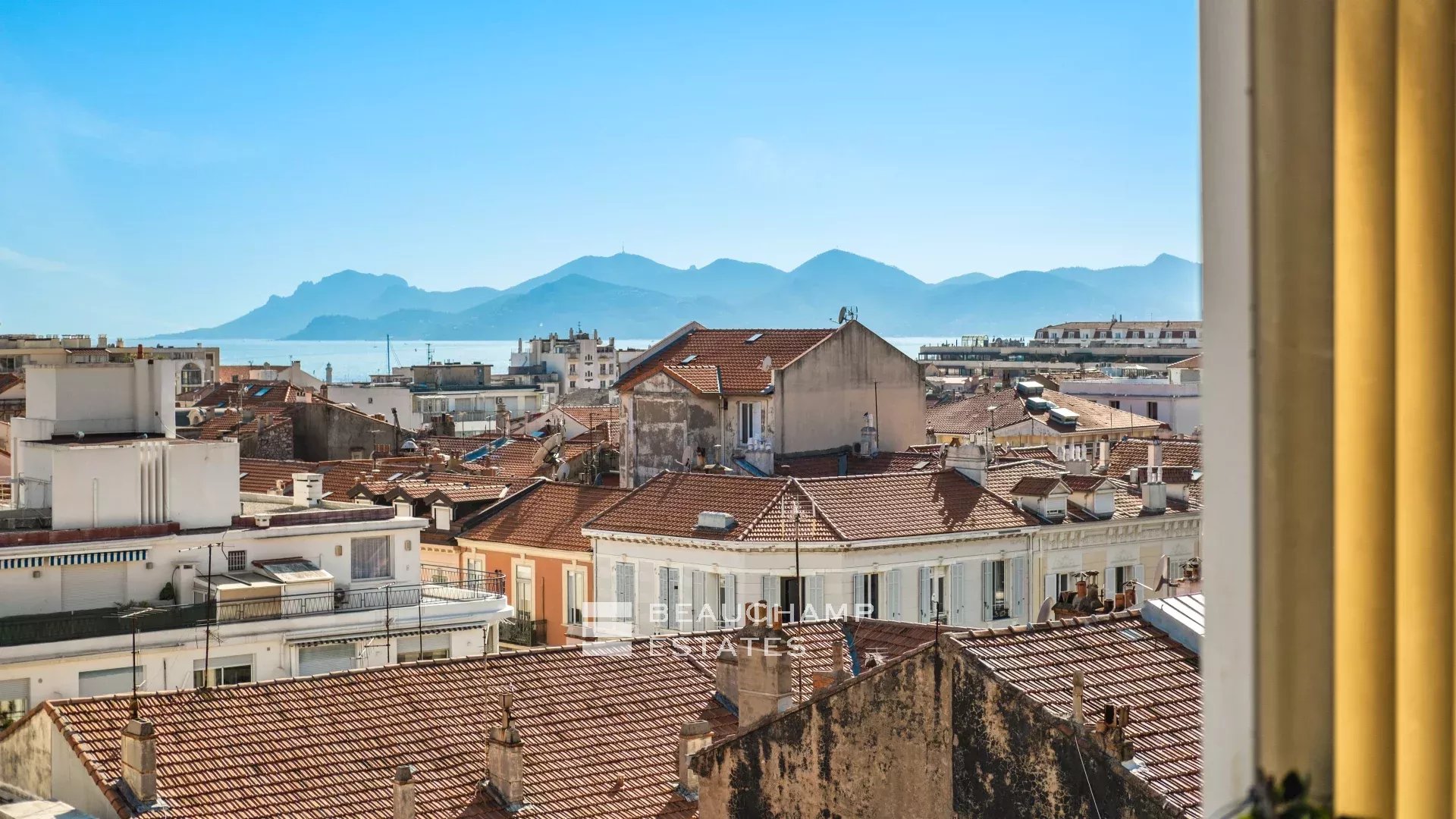 Superb 4 bedroom penthouse – Cannes Centre Superb 4 bedroom penthouse – Cannes Centre