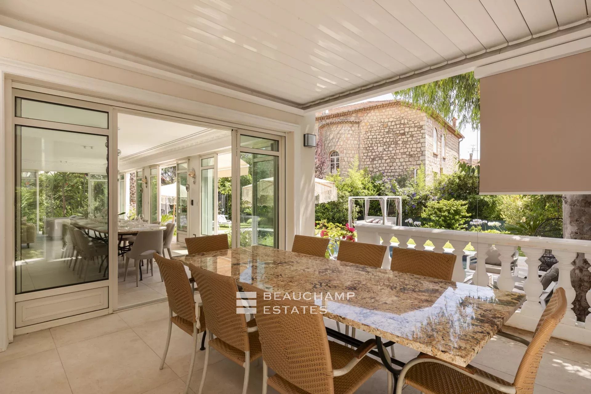 Superb Belle Époque villa with 7 bedrooms in the heart of the Basse Californie Superb Belle Époque villa with 7 bedrooms in the heart of the Basse Californie