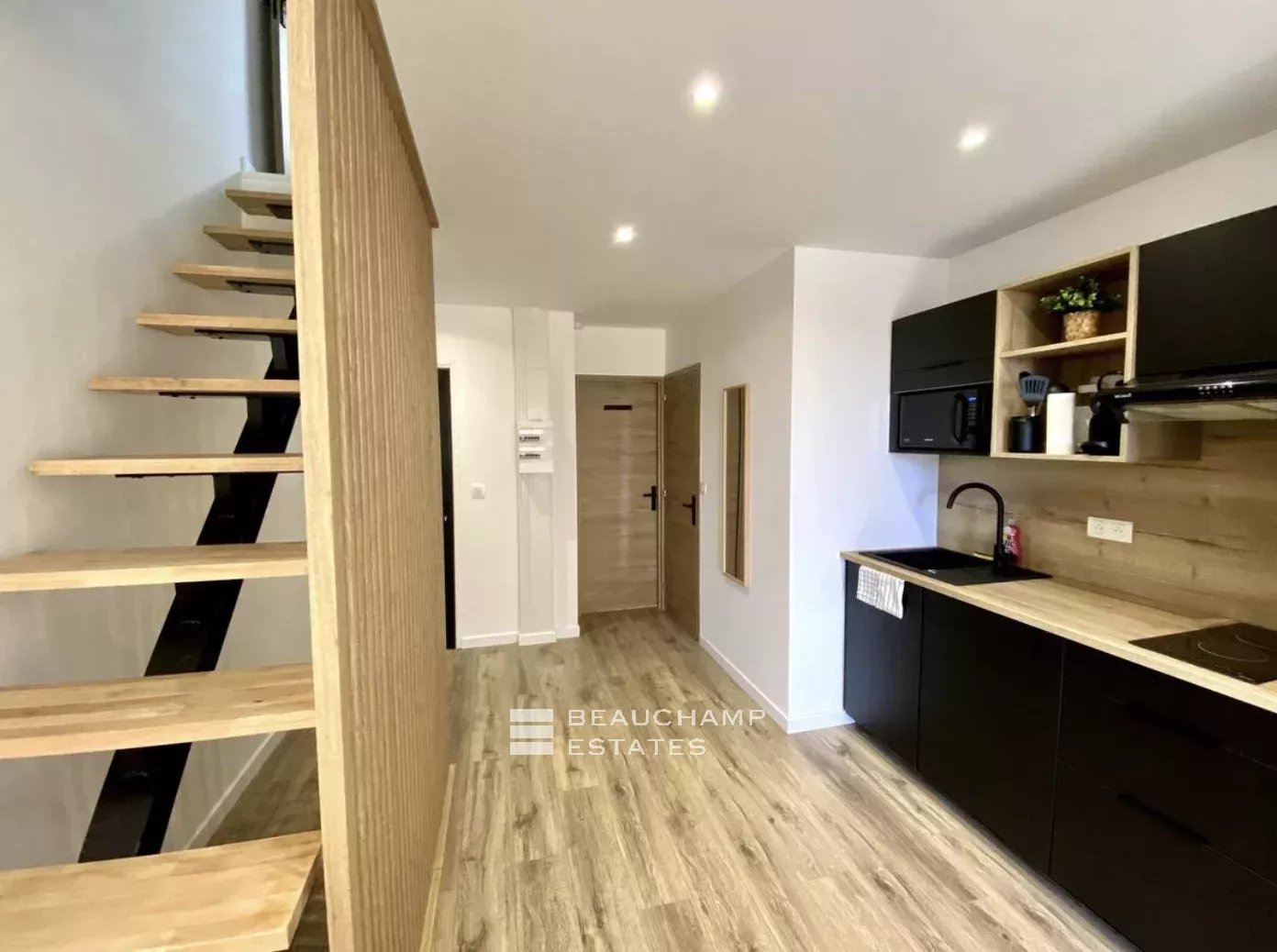 Superb new 2-bedroom – Cannes center Superb new 2-bedroom – Cannes center