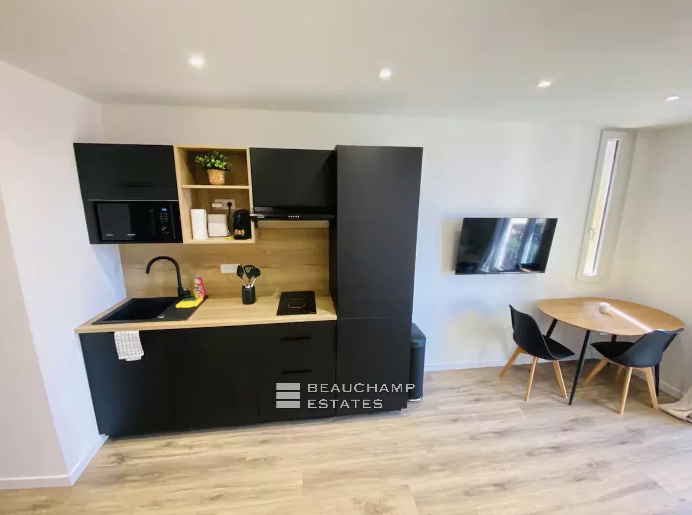 Superb new 2-bedroom – Cannes center Superb new 2-bedroom – Cannes center