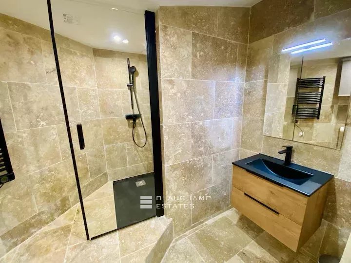 Superb new studio – Cannes center Superb new studio – Cannes center