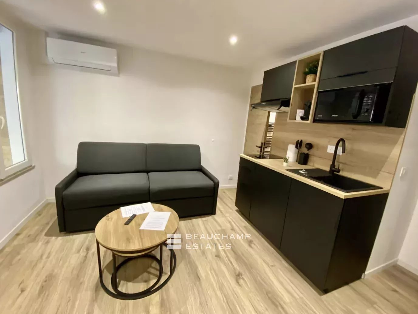 Superb new studio with large terrace – Cannes center Superb new studio with large terrace – Cannes center