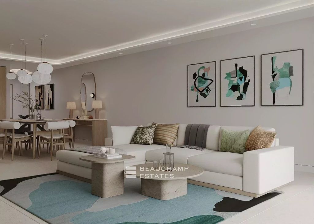 Three-bedroom apartment with sea view – Palm Beach