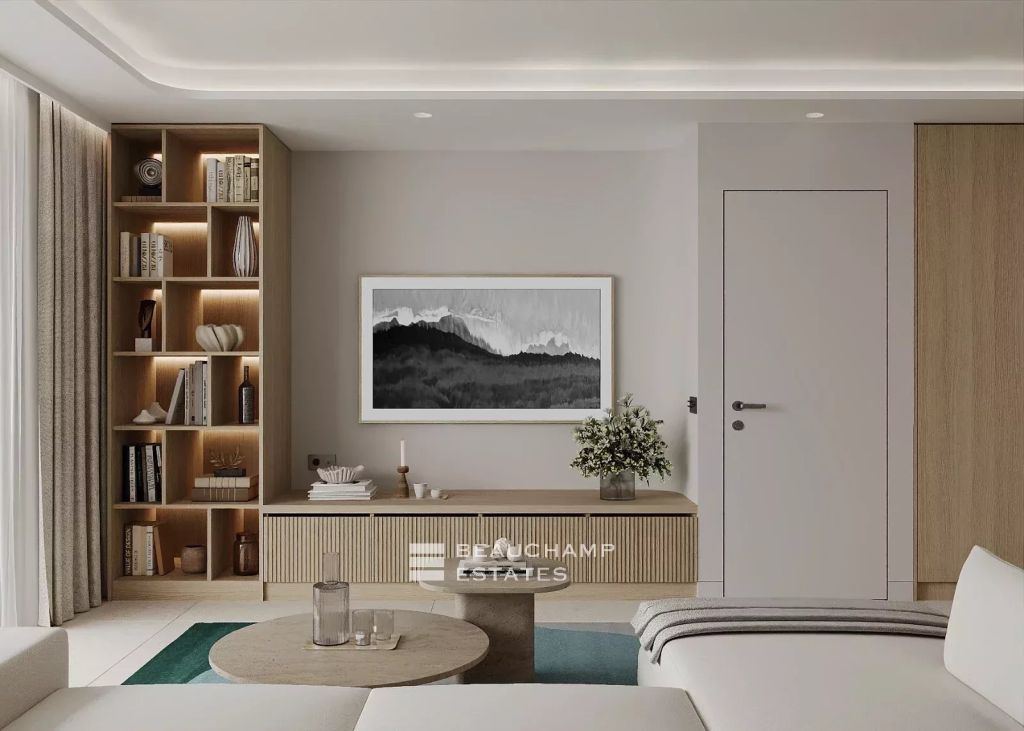 Three-bedroom apartment with sea view – Palm Beach