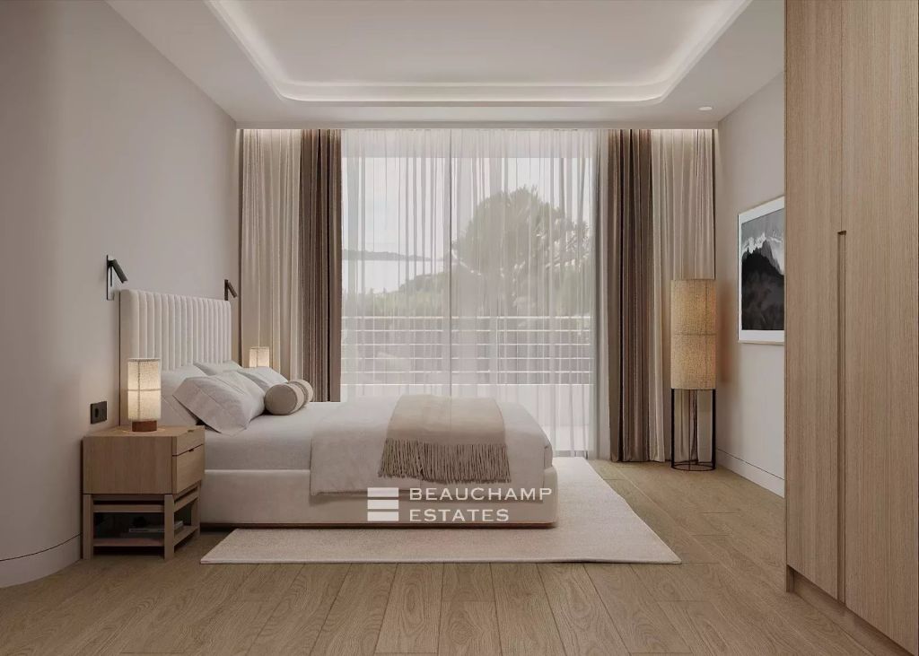 Three-bedroom apartment with sea view – Palm Beach