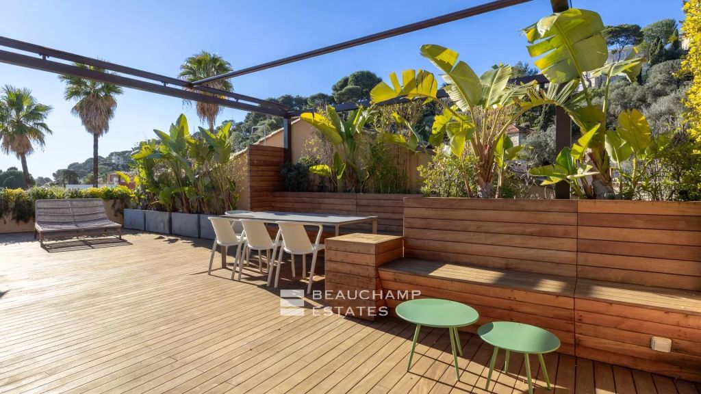Three-Bedroom Duplex Penthouse – Saint-Jean-Cap-Ferrat