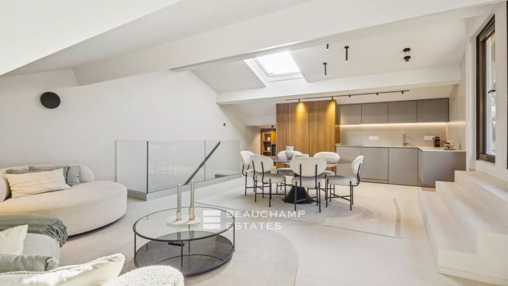 Three-Bedroom Duplex Penthouse – Saint-Jean-Cap-Ferrat