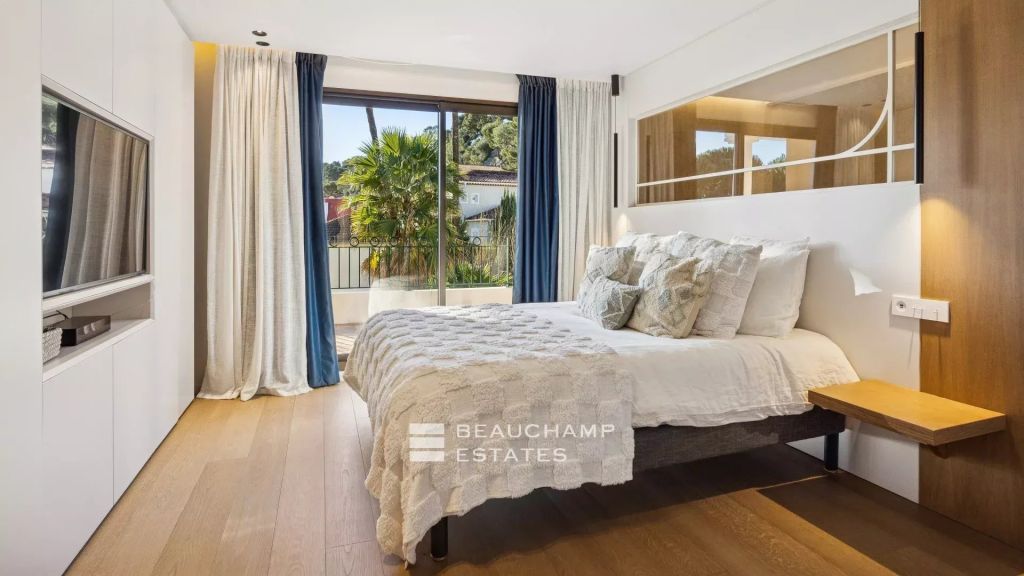 Three-Bedroom Duplex Penthouse – Saint-Jean-Cap-Ferrat