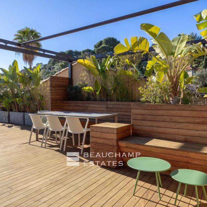 Three-Bedroom Duplex Penthouse – Saint-Jean-Cap-Ferrat