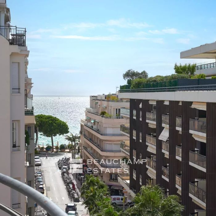 Dernier étage – 2 pièces au coeur de Cannes – Résidence de standing