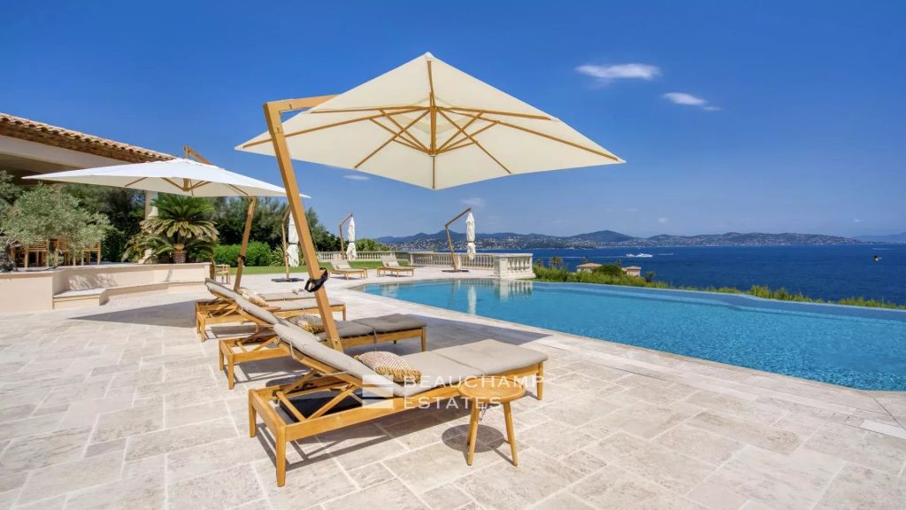 Ultra luxury provencal villa in the prestigious domain of Les Parcs of Saint-Tropez