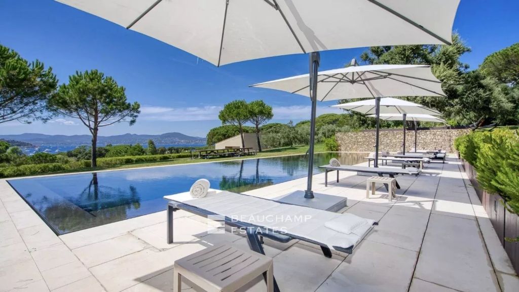 Unique brand new property offering sea views